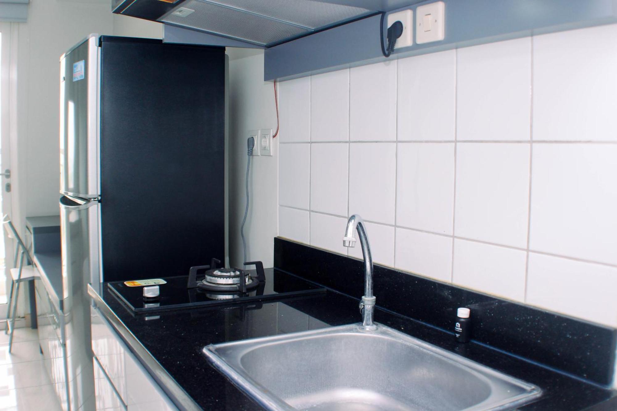 Good And Comfy Springlake Summarecon By Travelio Apartemen