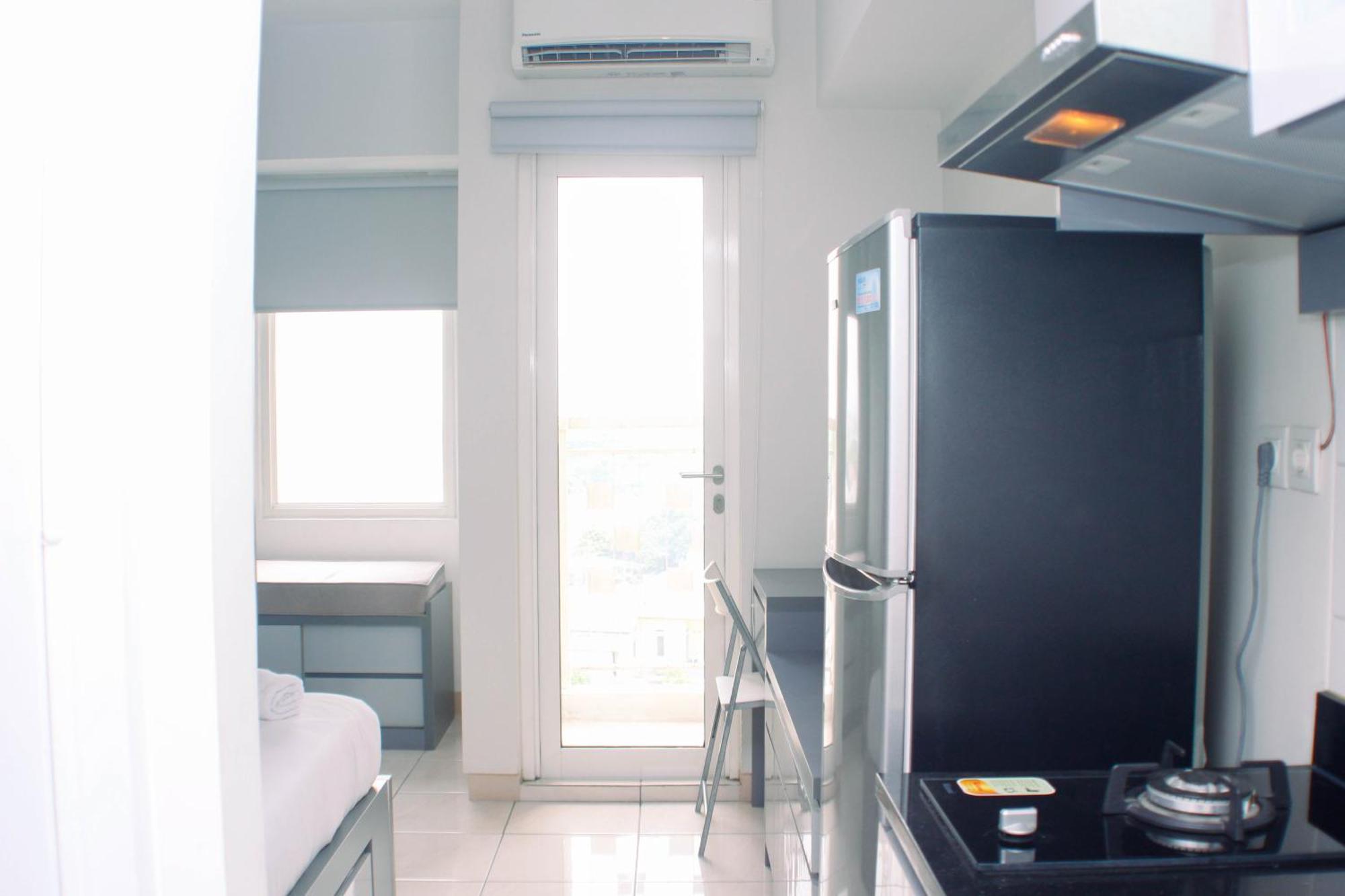 Apartemen Good And Comfy Springlake Summarecon By Travelio *