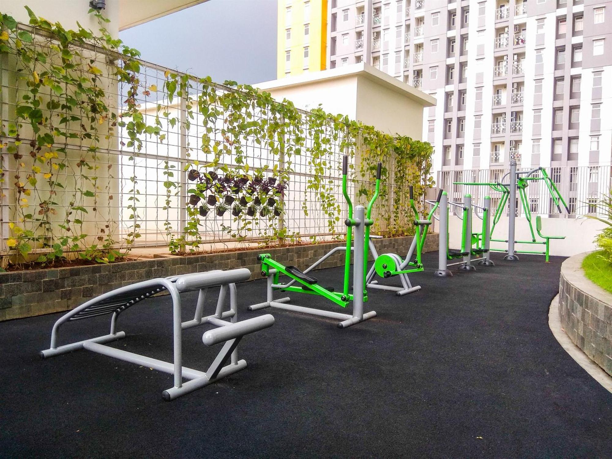 Apartemen Good And Comfy Springlake Summarecon By Travelio *